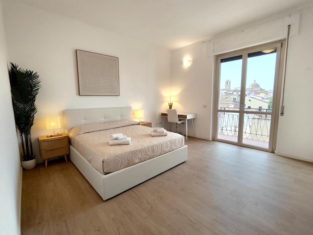 Attico Vespucci Luxury Penthouse Apartment Olbia Exterior photo